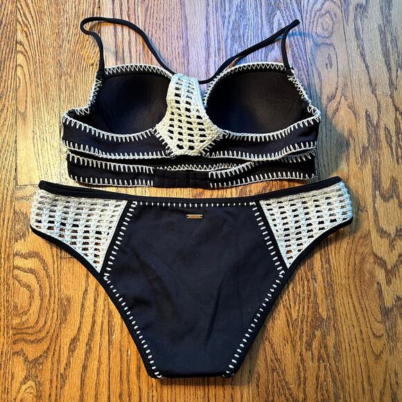Victoria's Secret Black Crochet Getaway Macrame Bikini Swimsuit Medium - Picture 3 of 7